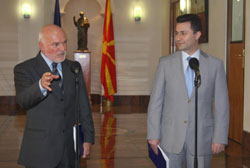 Ambassador Fouere hands over EC report to PM Gruevski.jpg